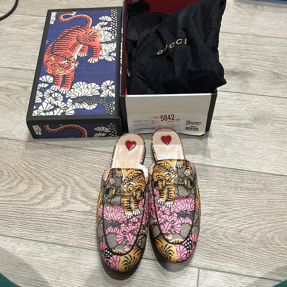 Limited edition Gucci tiger slices size 37